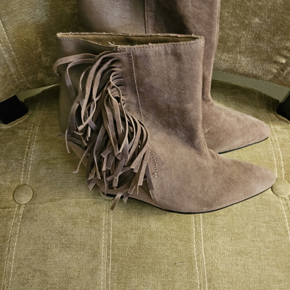 Shoe dazzle taupe ankle boots size 8.5 - Picture 3 of 8